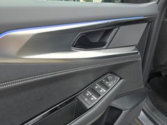 Fahrzeugabbildung Rafale Techno 1.2 E-TECH Hybrid 200 4Control adv