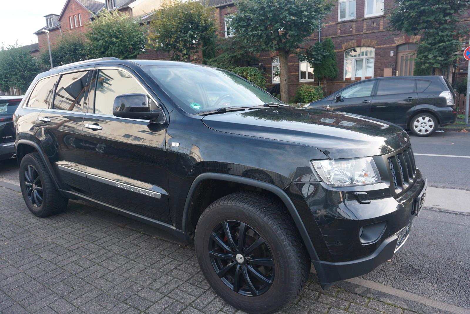 Jeep Grand Cherokee 3.0 CRD Overland 241ch - Toit ouvrant panoramique - Suspension pneumatique - Sièges conducteur - Camera