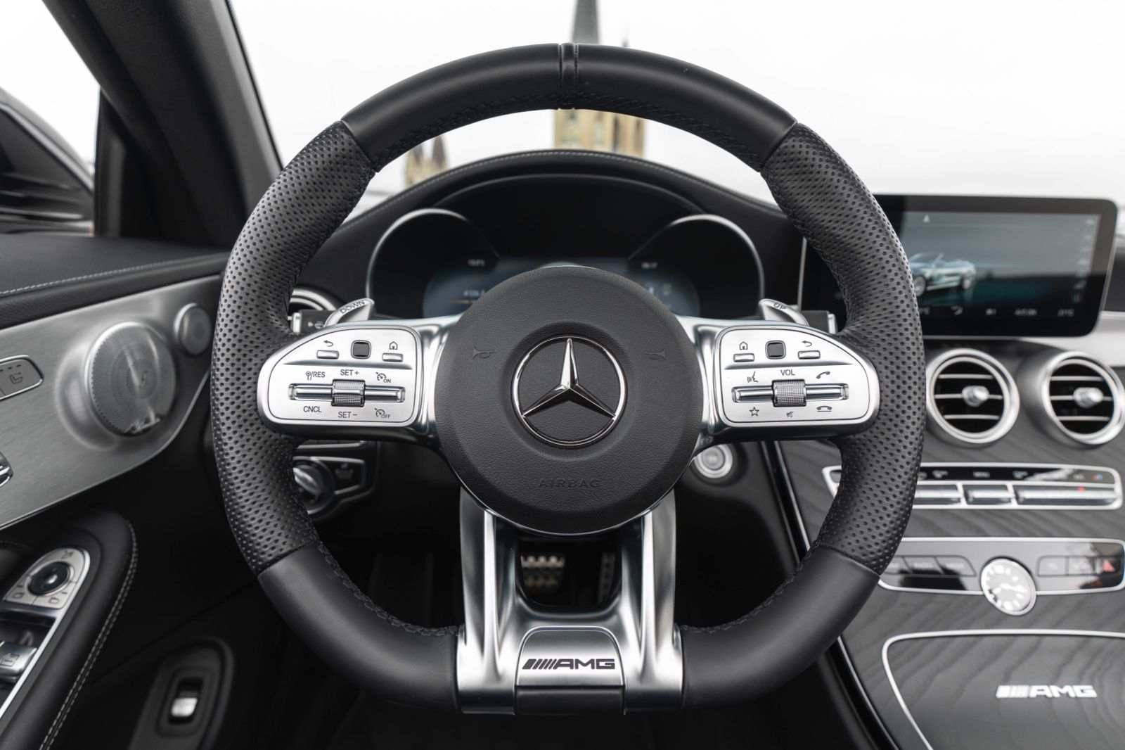 Fahrzeugabbildung Mercedes-Benz C 63 AMG  Cabrio Multibeam  360 Kam  Burmester