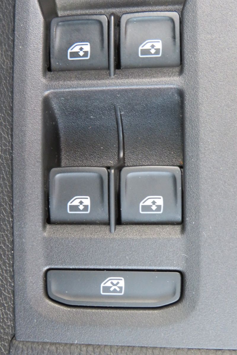 Fahrzeugabbildung SEAT Arona Style DSG GRA KAMERA SITZH. PDC APP-CON 1H