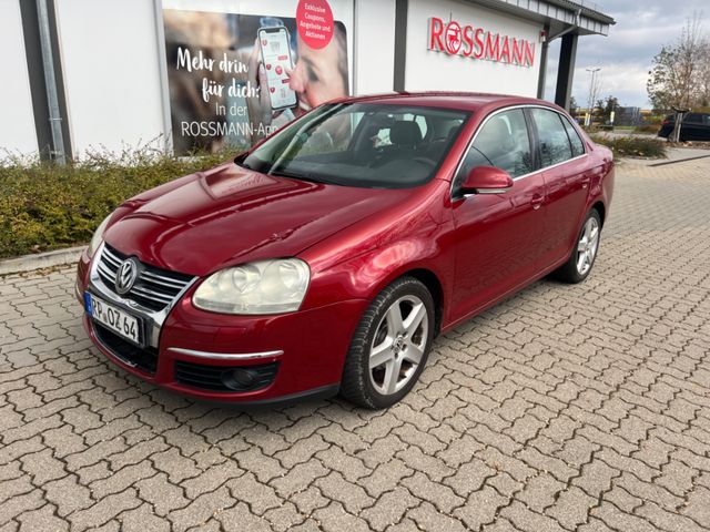 Volkswagen Jetta 1.6 TDI DSG Highline Highline