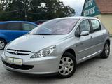 Peugeot 307 1.4 Quiksilver /2.HD/KLIMAAUT/SCHECKHEFT - Peugeot 307 mit Benzin-Antrieb: Limousine