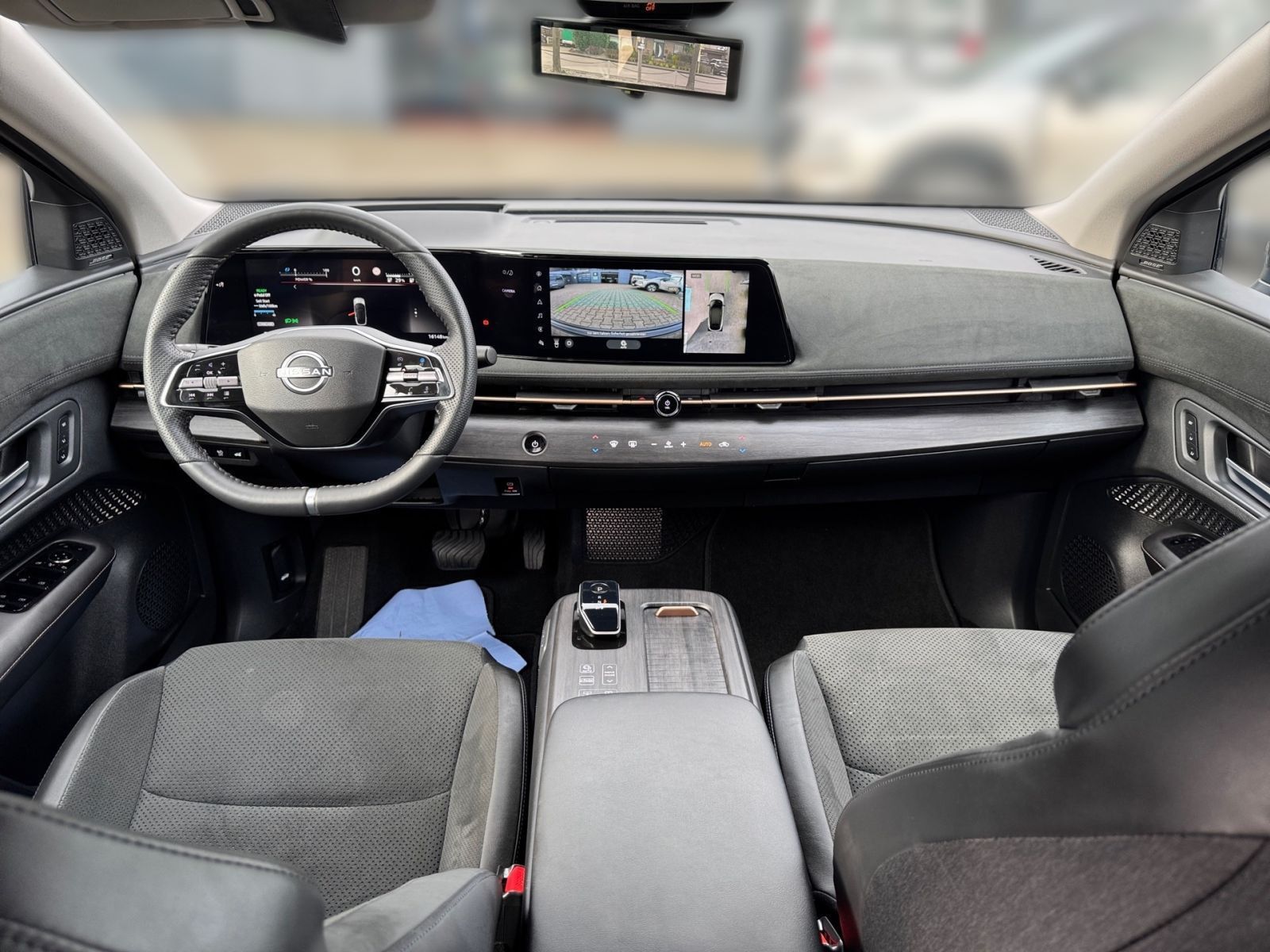 Fahrzeugabbildung Nissan Ariya Evolve Pack e-4orce *BOSE*SCHIEBEDACH*NAVI