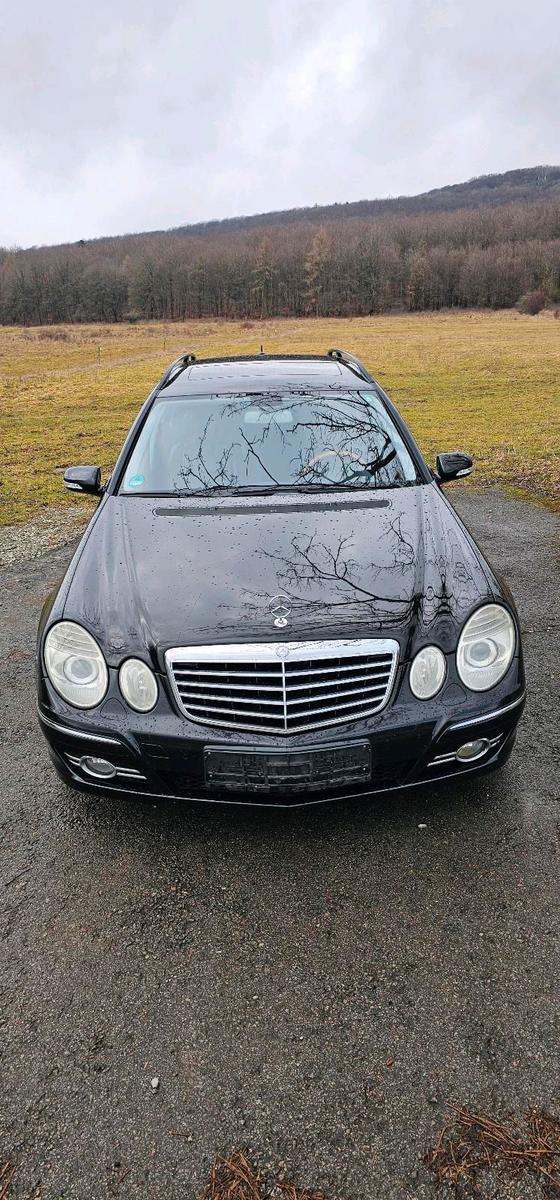 Mercedes-Benz E 320