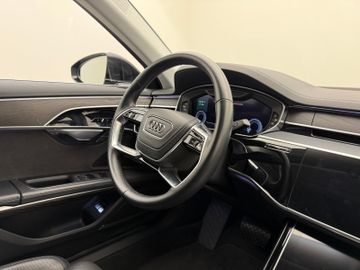 Audi A8 - 7