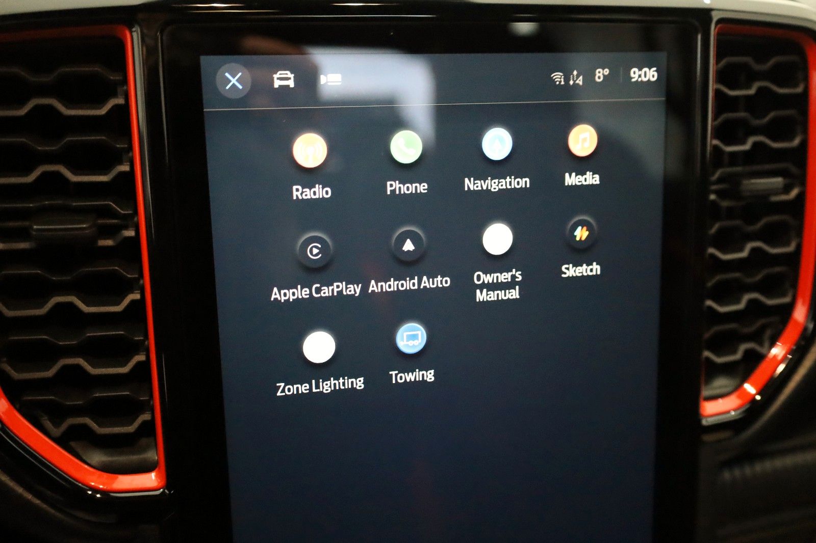 Fahrzeugabbildung Ford Raptor e-4WD,Rollo el,AHK, ATM !! Garantie07/28