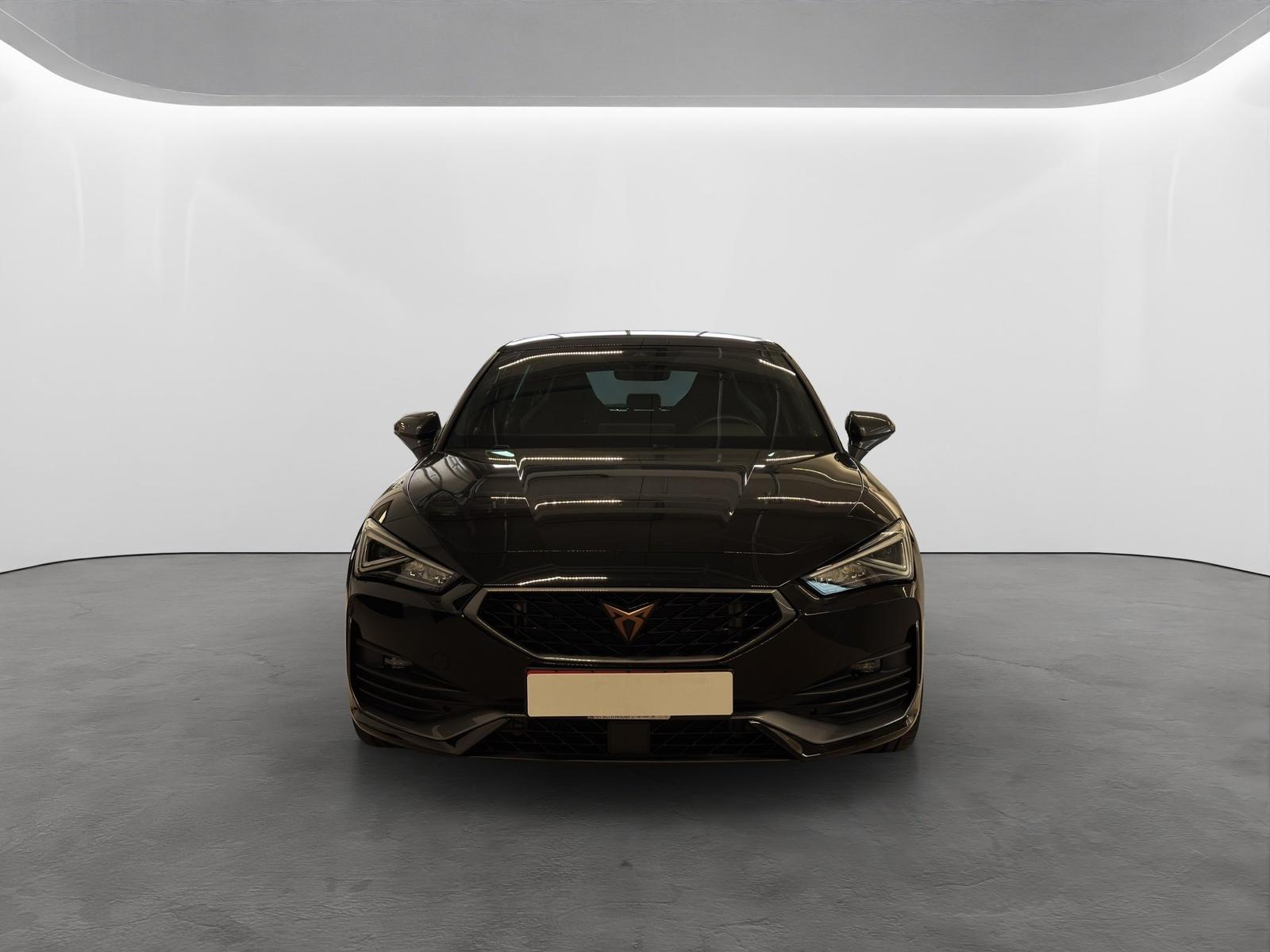 Cupra Leon 1.4 e-Hybrid DSG VZ LED NAVI 19-ALU KEYLESS