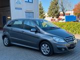 Mercedes-Benz B 170 BlueEfficiency *Navi *Hu Neu - graue Mercedes-Benz B 170