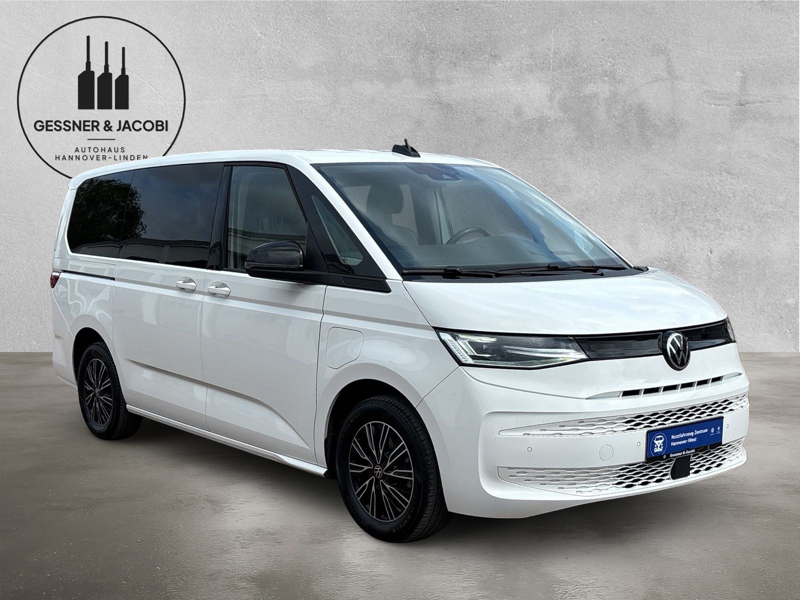 Fahrzeugabbildung Volkswagen Multivan 1.4 TSI eHybrid LR DSG AHK RFK App-Conn