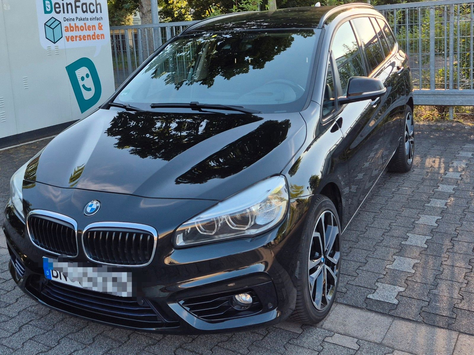 BMW 220 Gran Tourer 220i Sport,LED,HEAD,7SITZE,NAVI