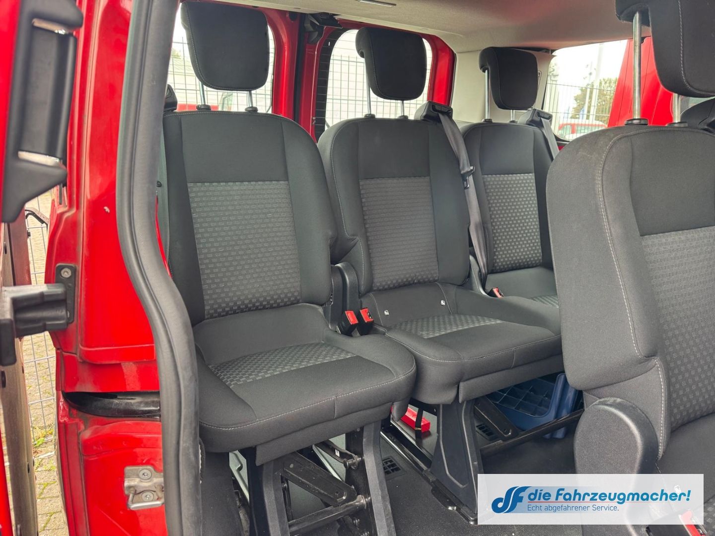 Fahrzeugabbildung Ford Transit Custom Trend *TURBOSCHADEN *2607