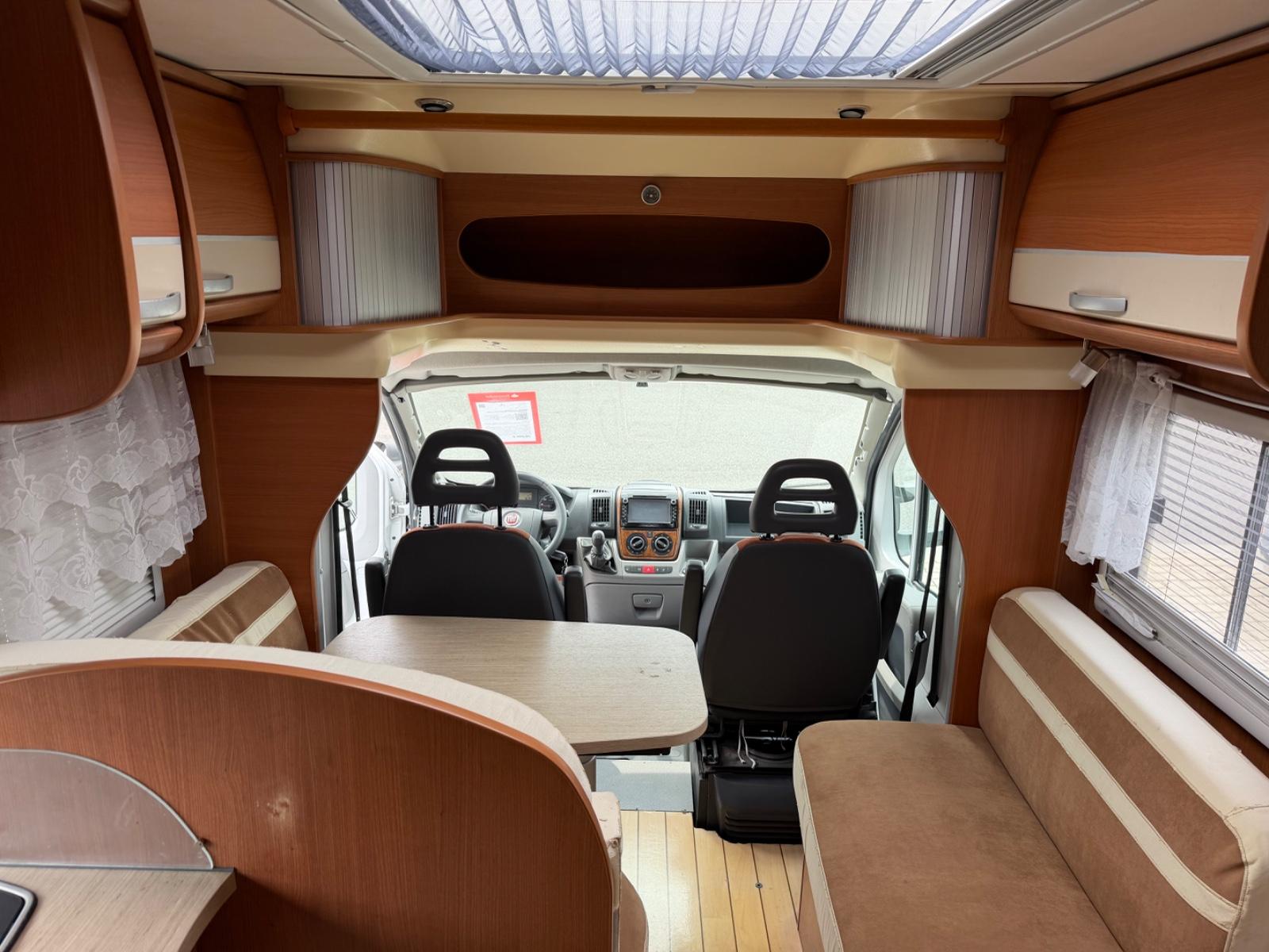Pilote Reference P 730 Klima Navi Markise AHK 33000km