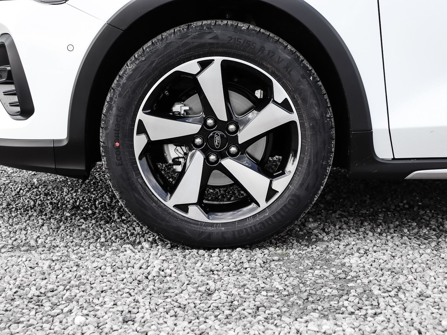 Ford Focus Turnier Active X 155PS Automatik Panorama  imagem 3