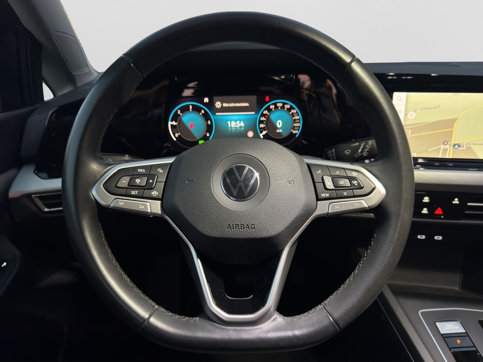 Golf VIII Variant 2.0 TDI DSG *AHK*NAVI*LED*