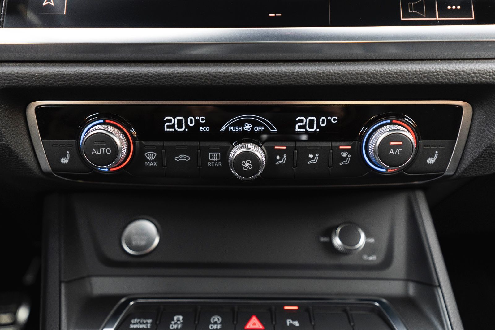 Fahrzeugabbildung Audi Q3 35 TDI QUATTRO DSP LED TOTW NAV TEMPOMAT