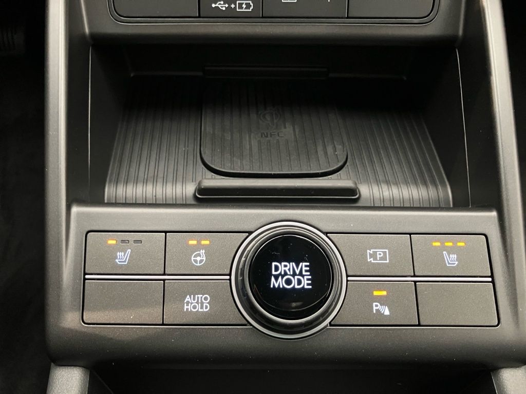 Fahrzeugabbildung Hyundai KONA EV 2WD 65kWh Prime 2xKlima 360 ACC AUT HUD
