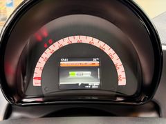 SMART fortwo EQ passion premium/Kamera/Shzg/Pano/Tempo