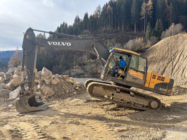 Volvo EC 210 CN KETTENBAGGER SCHNELLWECHSLER BJ 2011