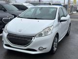 Peugeot 208 1,6 "Allure-SCHECKHEFT-GARANTIE - gebrauchte Peugeot 208 aus dem Jahr 2013