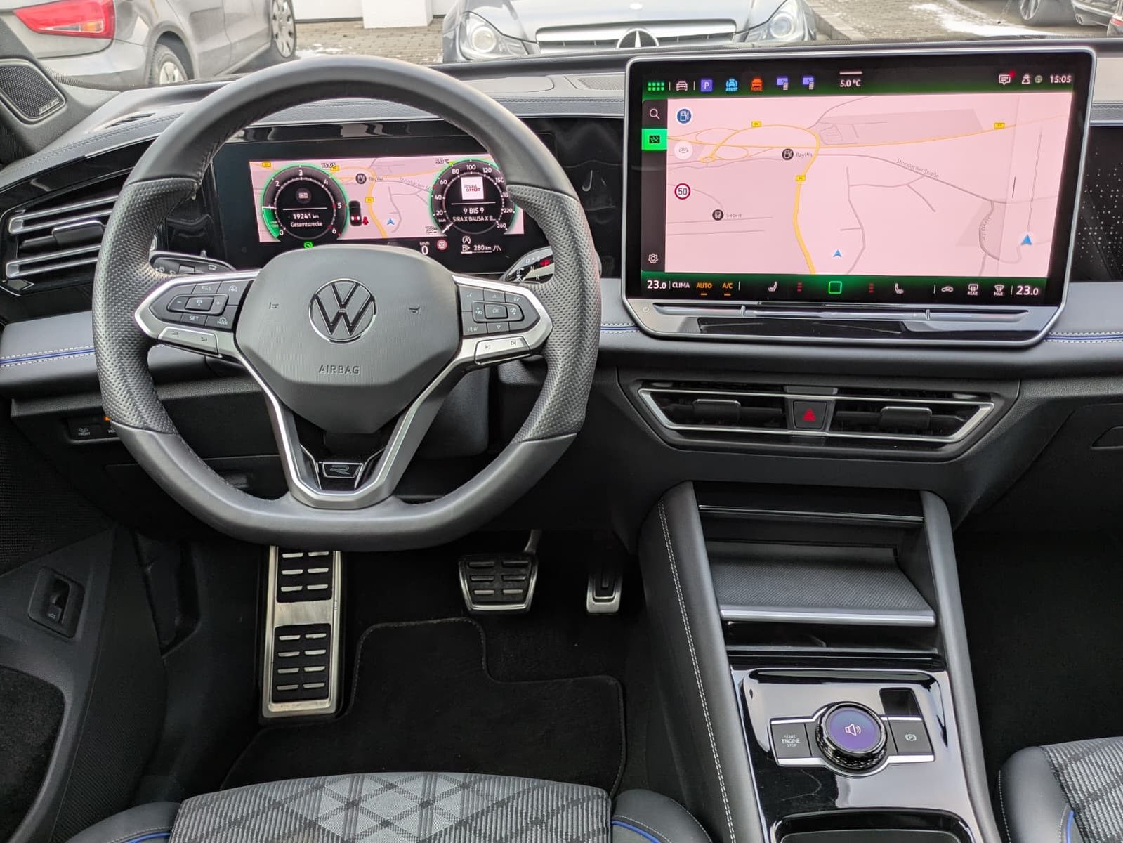 Fahrzeugabbildung Volkswagen Tiguan 2.0 TDI 4M R-Line PANO*H&K*AHK*MATRIX*20"