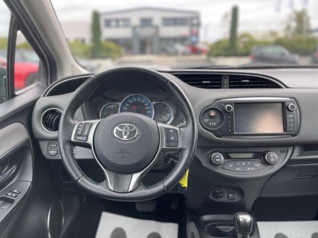 Toyota Yaris  Comfort Hybrid