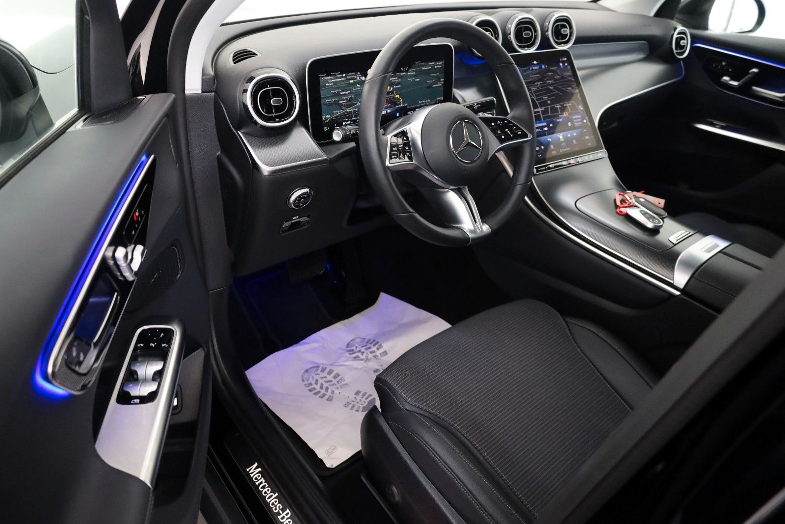 Fahrzeugabbildung Mercedes-Benz GLC 220 d 4Matic,T.Leder,Navi,LED,360Kamera+WR