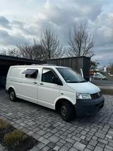 Volkswagen T5 Transporter / Camper / langer Radstand  - Kastenwagen Transporter