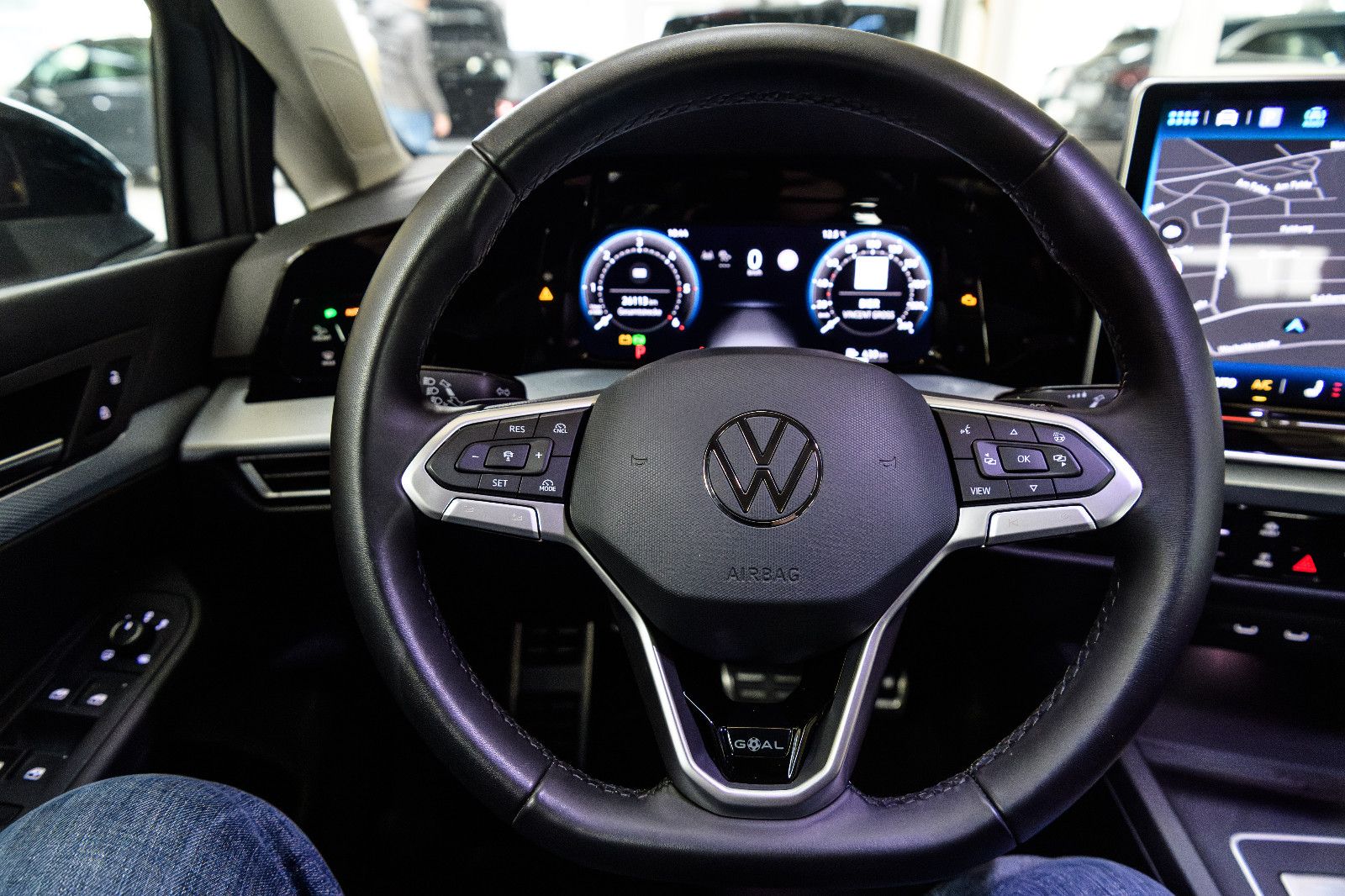 Fahrzeugabbildung Volkswagen Golf VIII Variant Goal 2.0 TDI IQ-LED+AHK+360°KA