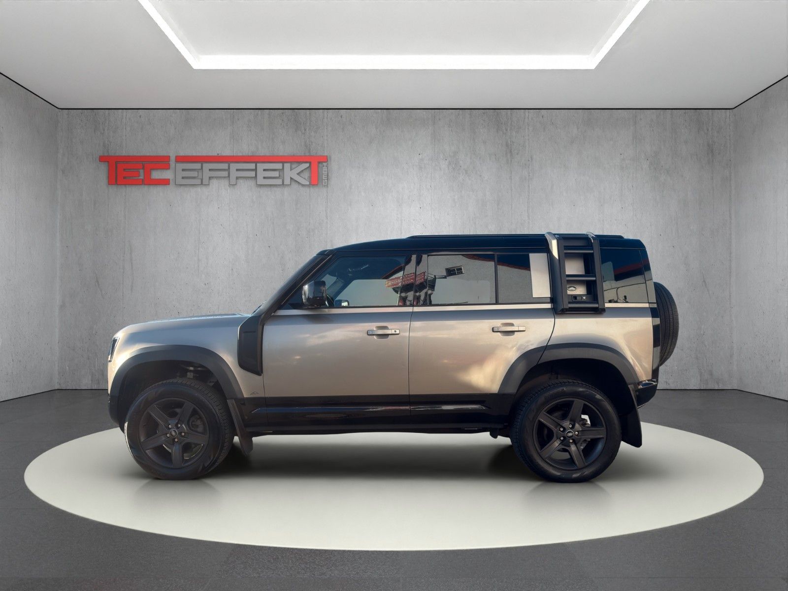Land Rover Defender 110 X-Dynamic SE Std-Hzg Pano Foliert foto 3