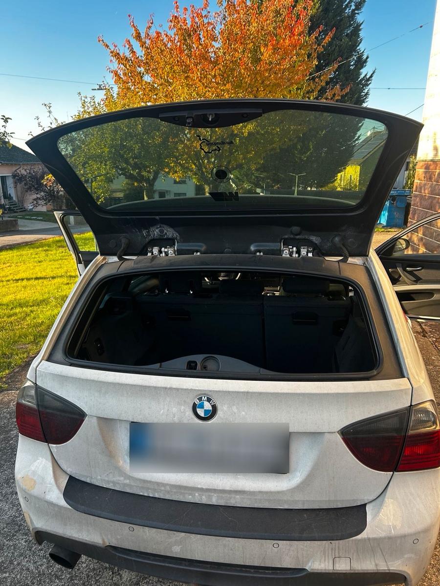 BMW 320 2008 — photo 10