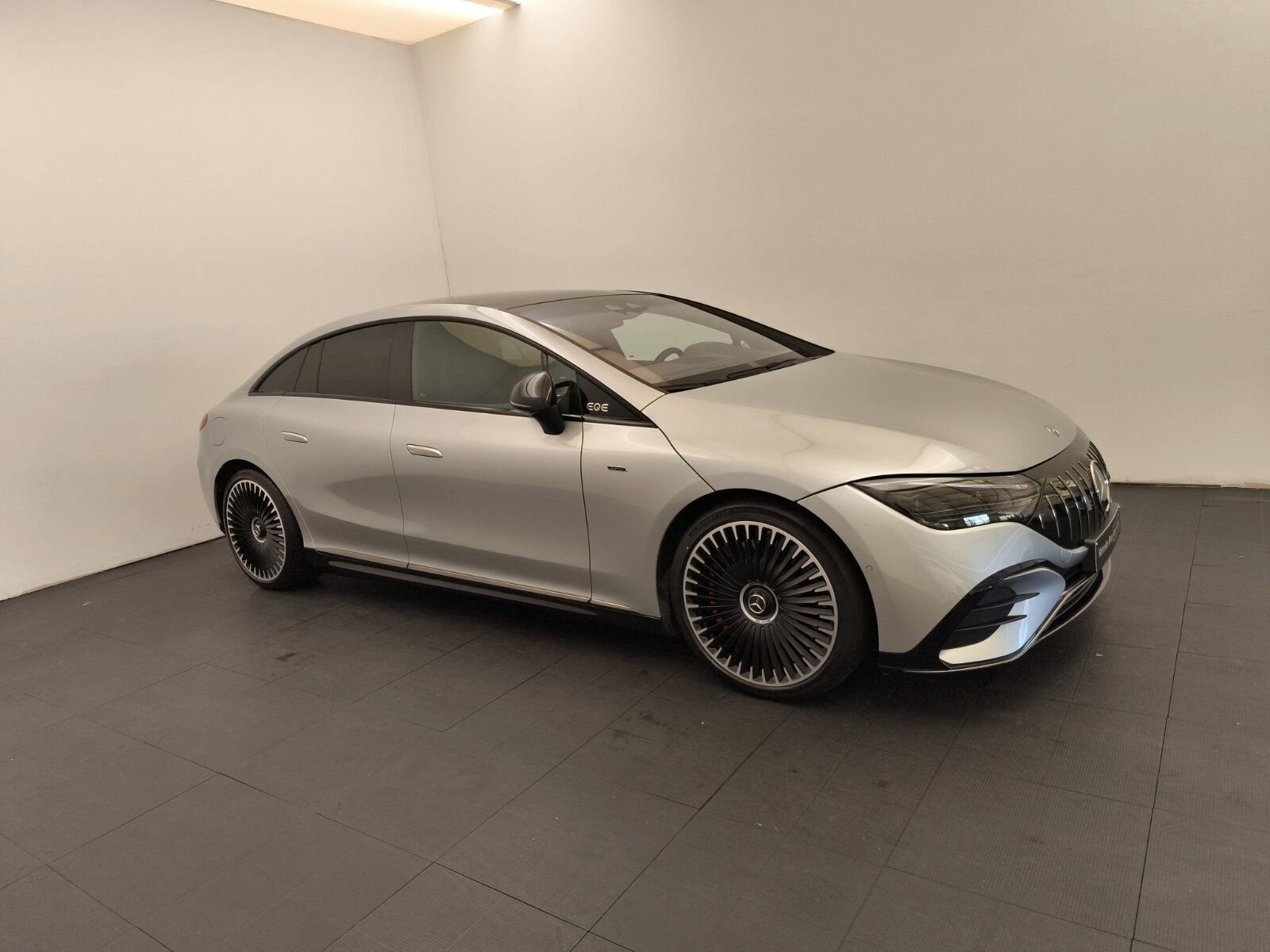 Mercedes-Benz EQE 53 4M Premium Plus Drivers Massage 21 Zoll foto 5