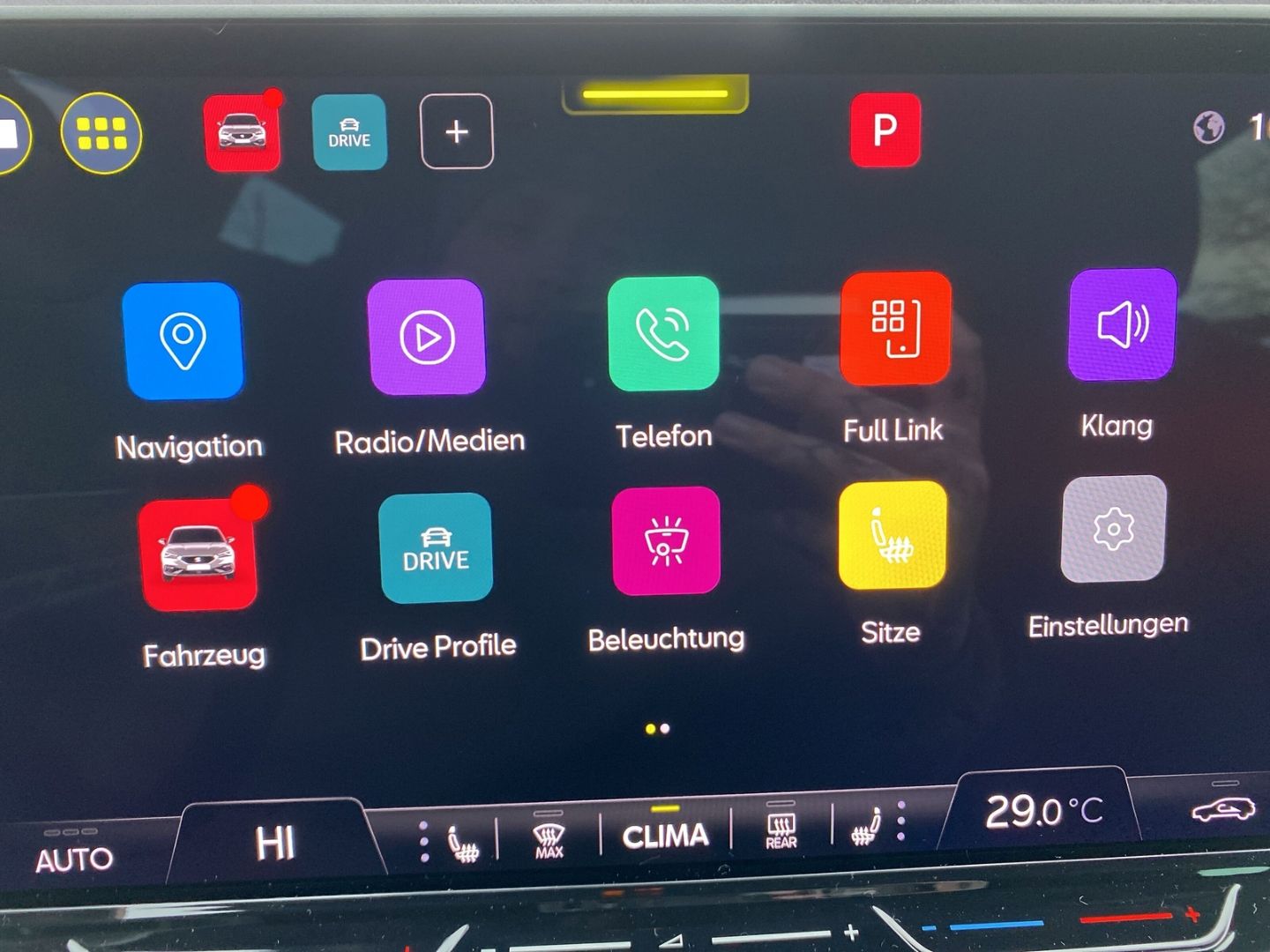 Fahrzeugabbildung SEAT Leon 1.5 eTSI 110 kW FR*NAVI*SHZ*Beats*PDC*CAM*