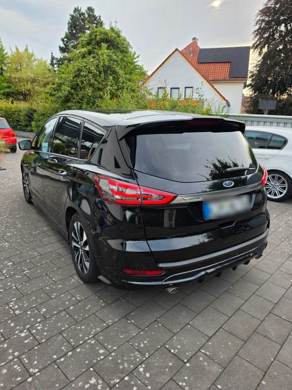 Image of Ford S-Max