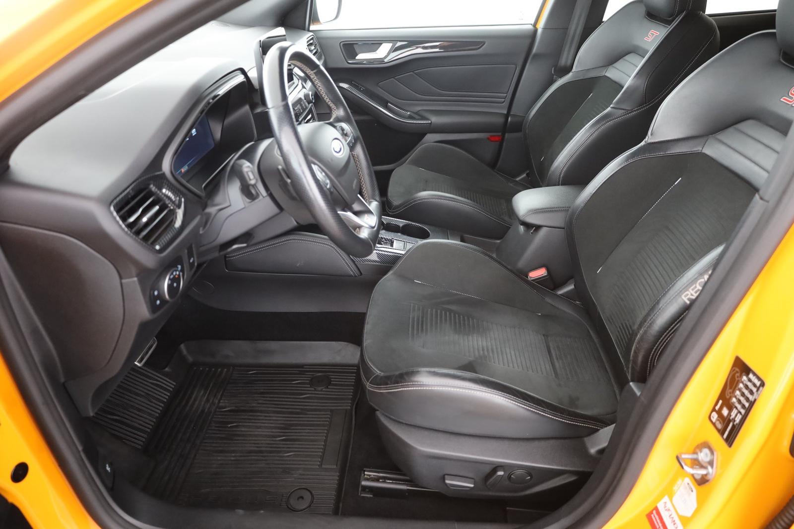Ford Focus Turnier 2.3 EB ST LED Navi Kamera ACC AHK