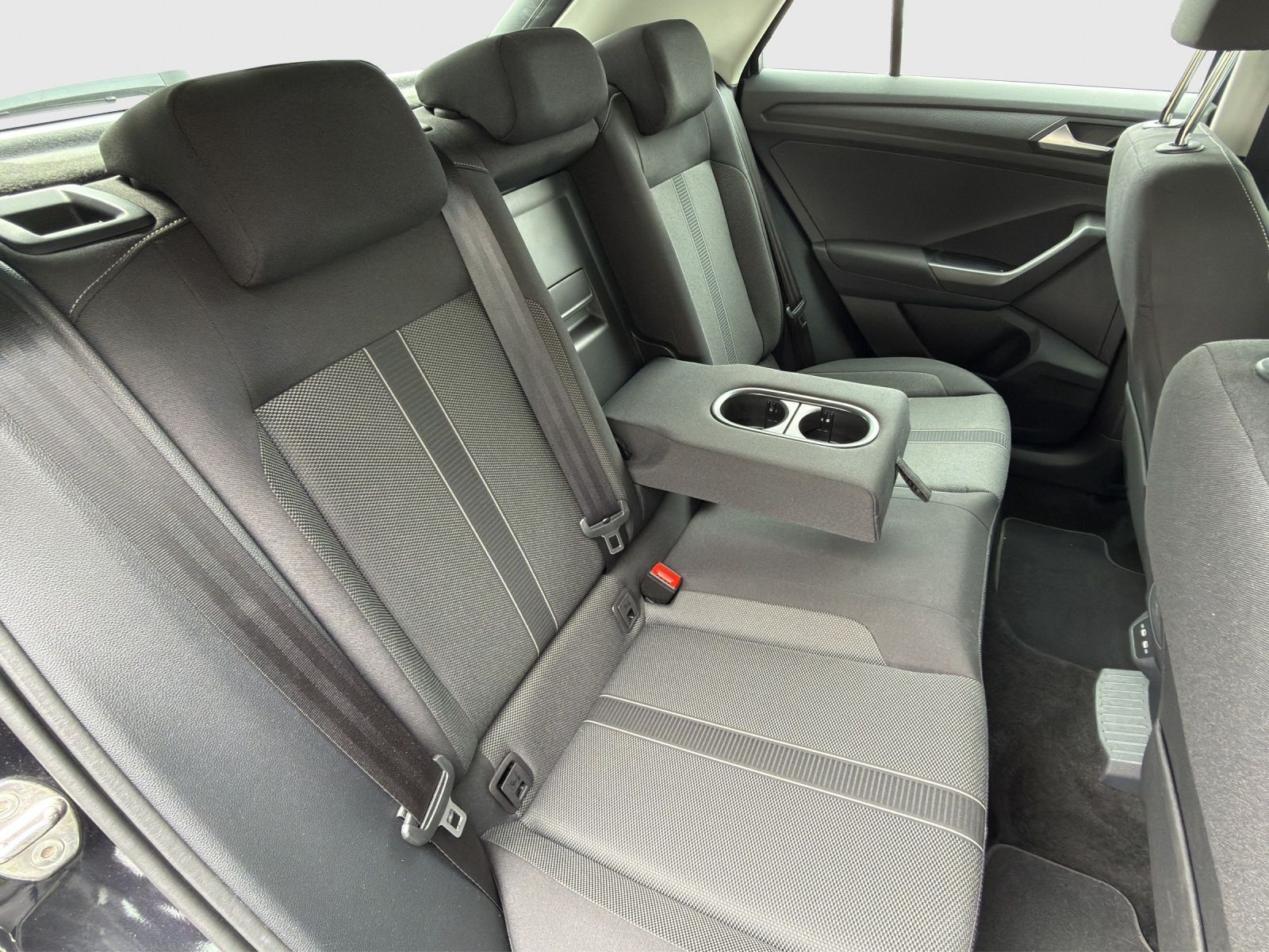 Volkswagen T-Roc - Bild 15