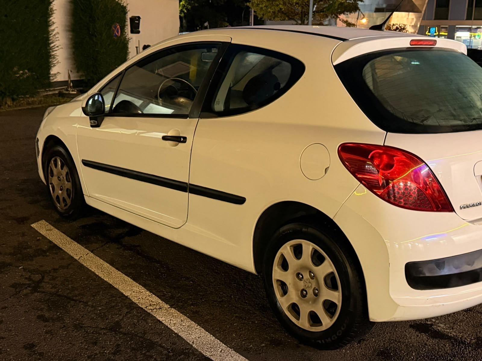Peugeot 207