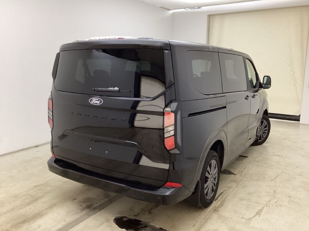 Fahrzeugabbildung Ford Tourneo Custom 320 L1 Titanium FWD Kamera Navi