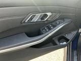 BMW 320 Sport Line Plug-in-H Leder Vernasca Pano LED - BMW 320 mit Hybrid-Antrieb