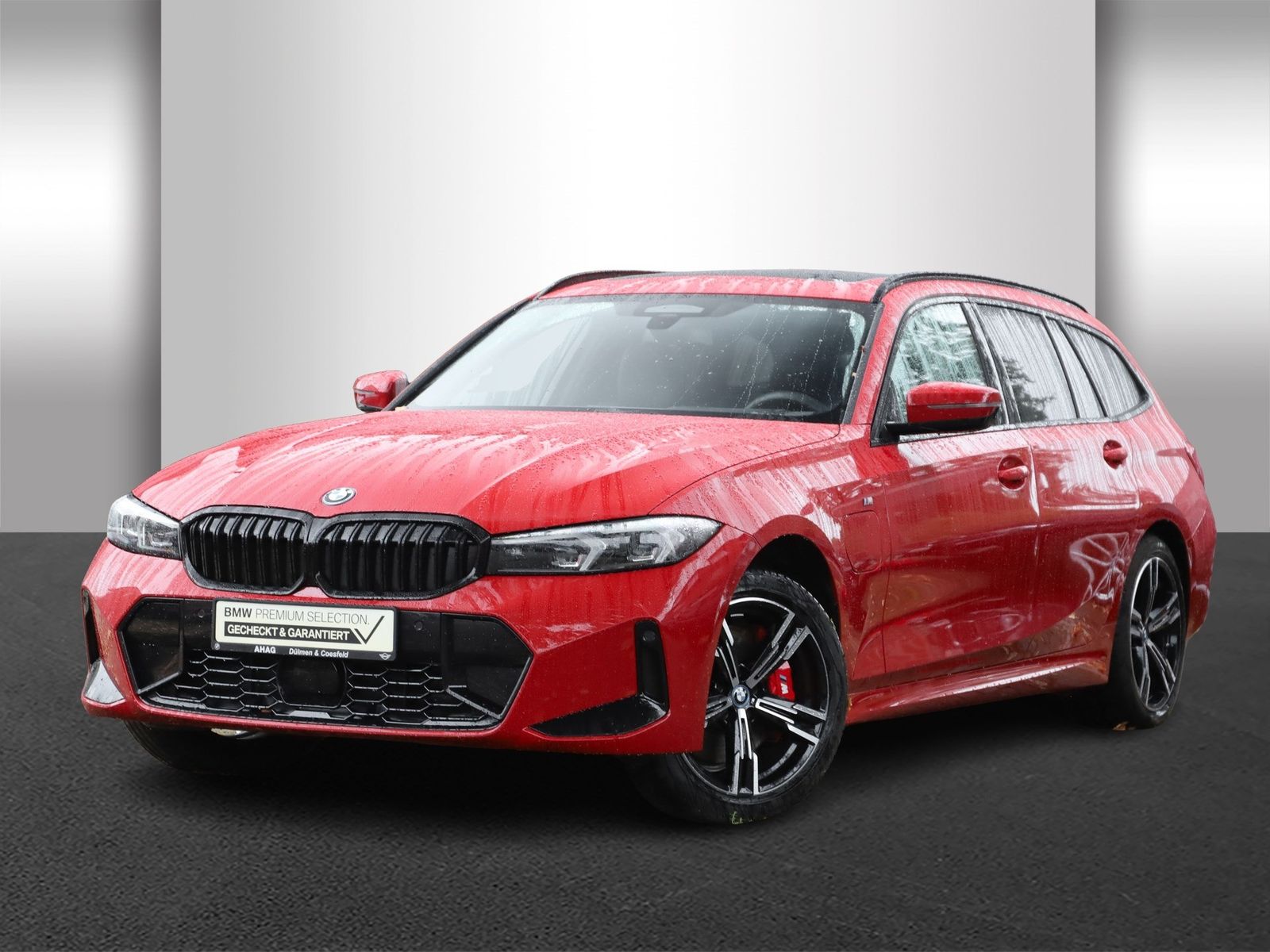 BMW 330e xDrive Touring