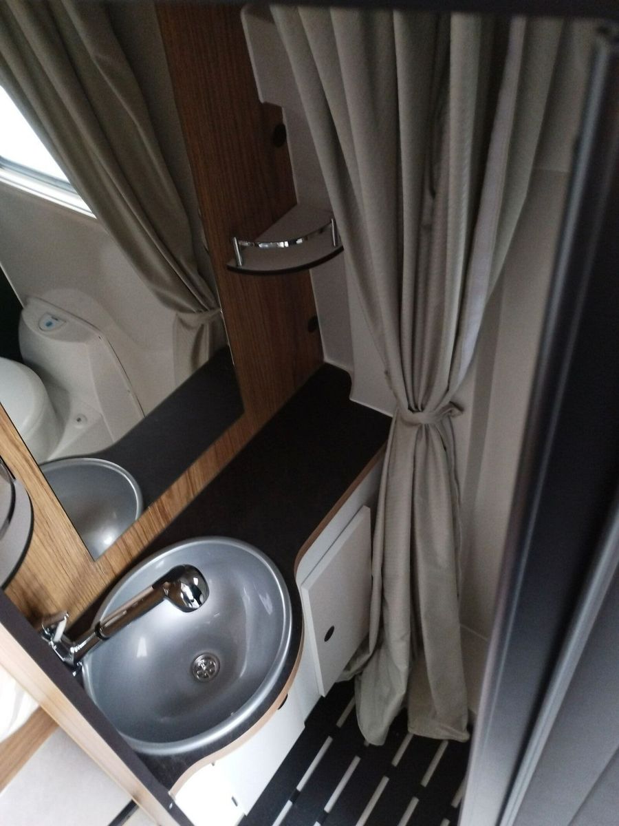 Fahrzeugabbildung Karmann Dexter DE 600 Concept Paket