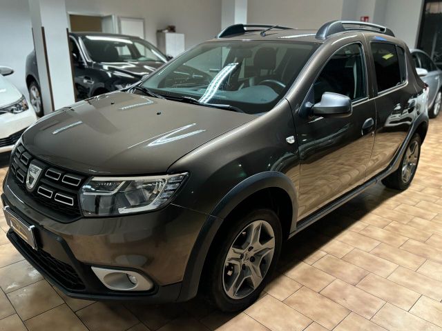 Dacia Sandero Stepway 0.9 tce turbo Gpl s*