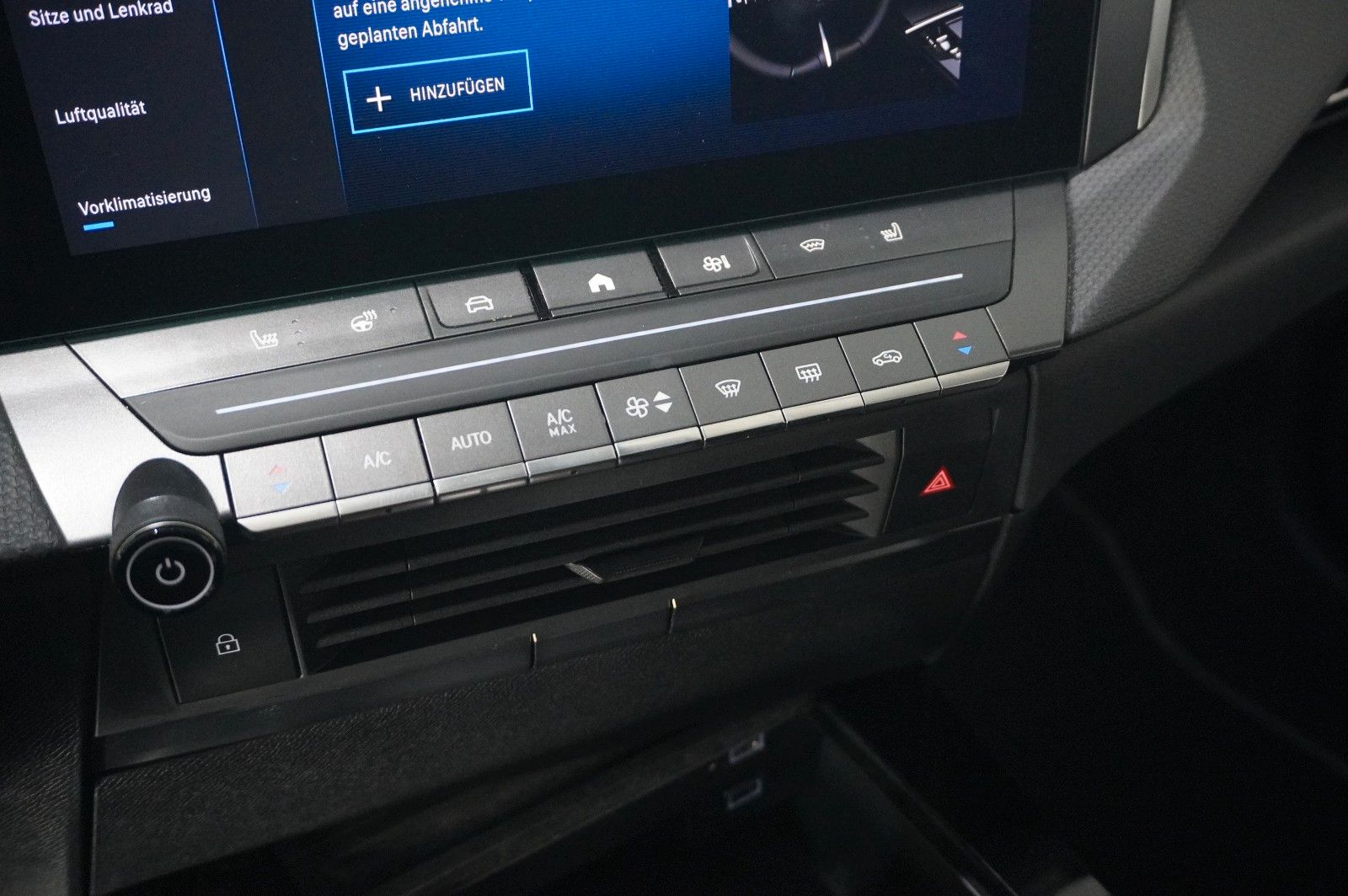 Fahrzeugabbildung Opel Astra L Lim. 1.6 HYBRID ELEGANCE NAVI/LED/KAMERA