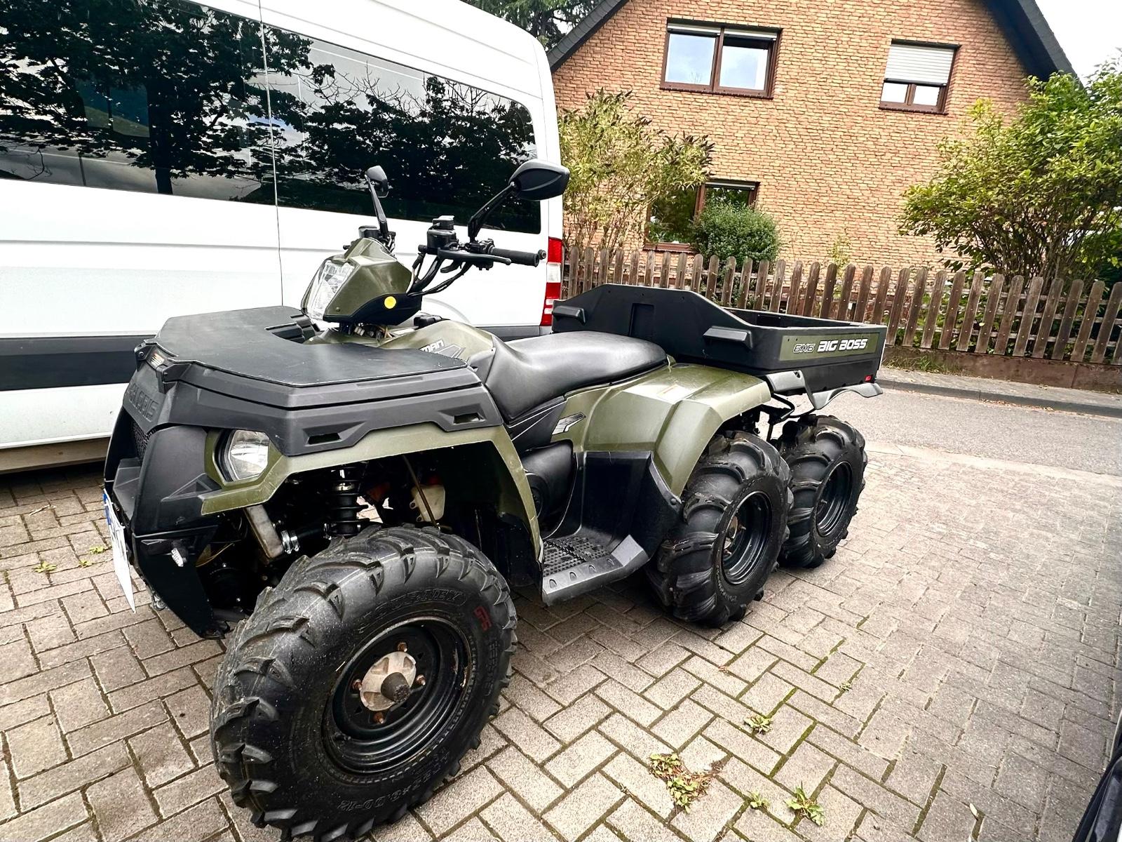Polaris Sportsman 2011 — interior