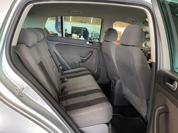 MYAUTOCENTER – Gebraucht- und Jahreswagen mit Werkstattservice in Pfaffenhofen Volkswagen Golf Plus V United *TEMPOMAT*SZHZ*AHK*KLIMA*