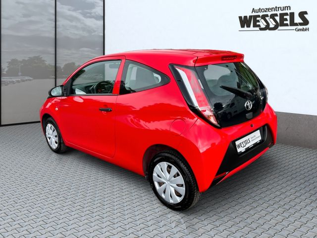 Toyota Aygo AYGO 1,0 Klima & Radio ,wenige Kilometer