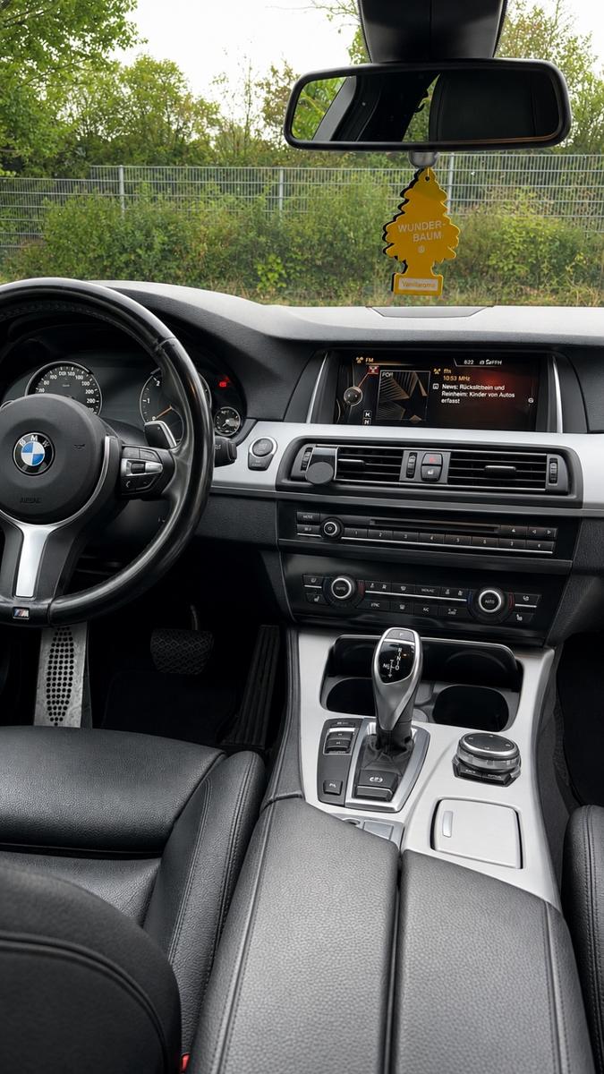 BMW 530d Touring A Luxury Line Luxury Line
