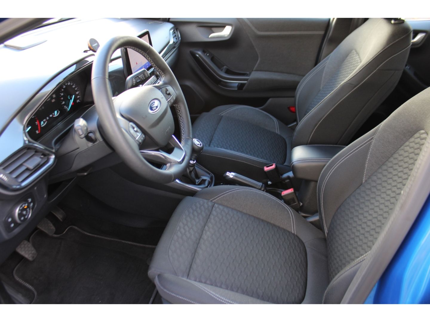FORD Puma Titanium 1.0 EcoBoost ACC LED Navi TWA RFK - Image 7