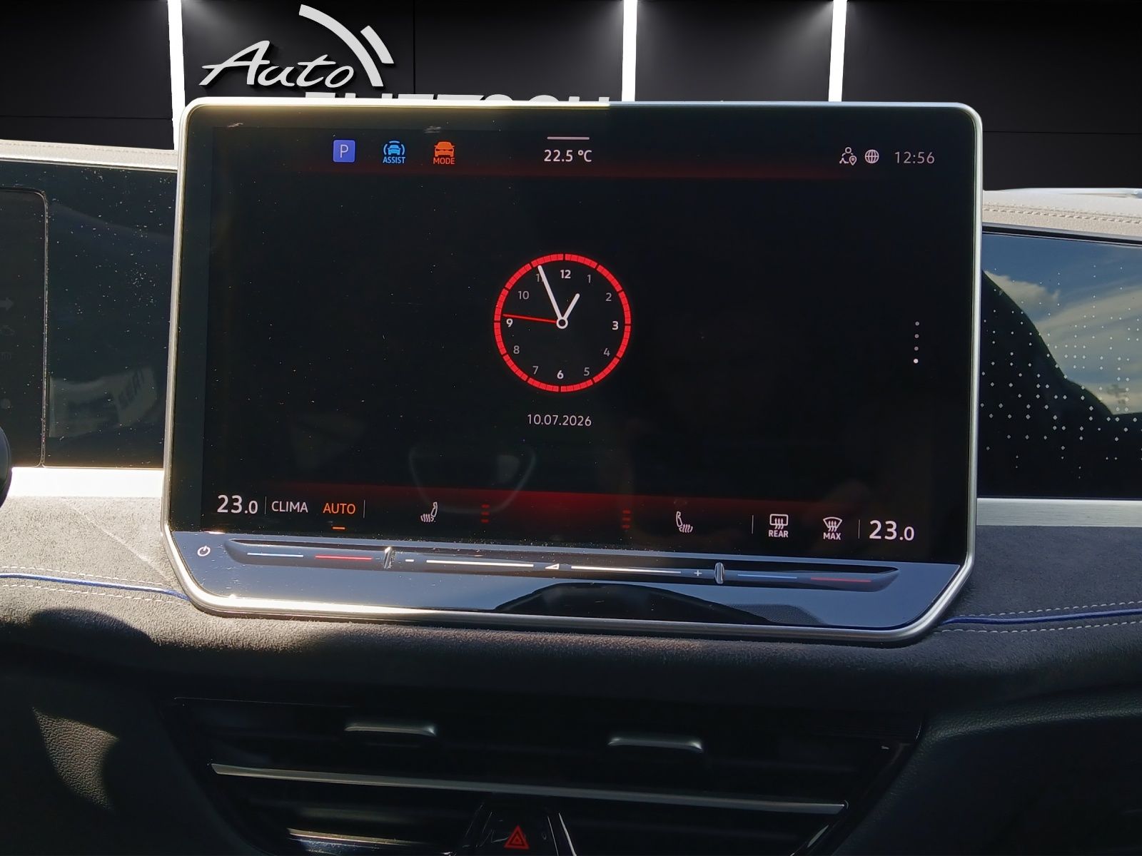 Fahrzeugabbildung Volkswagen Passat TDI R-Line Black Style Matrix AHK Navi AI