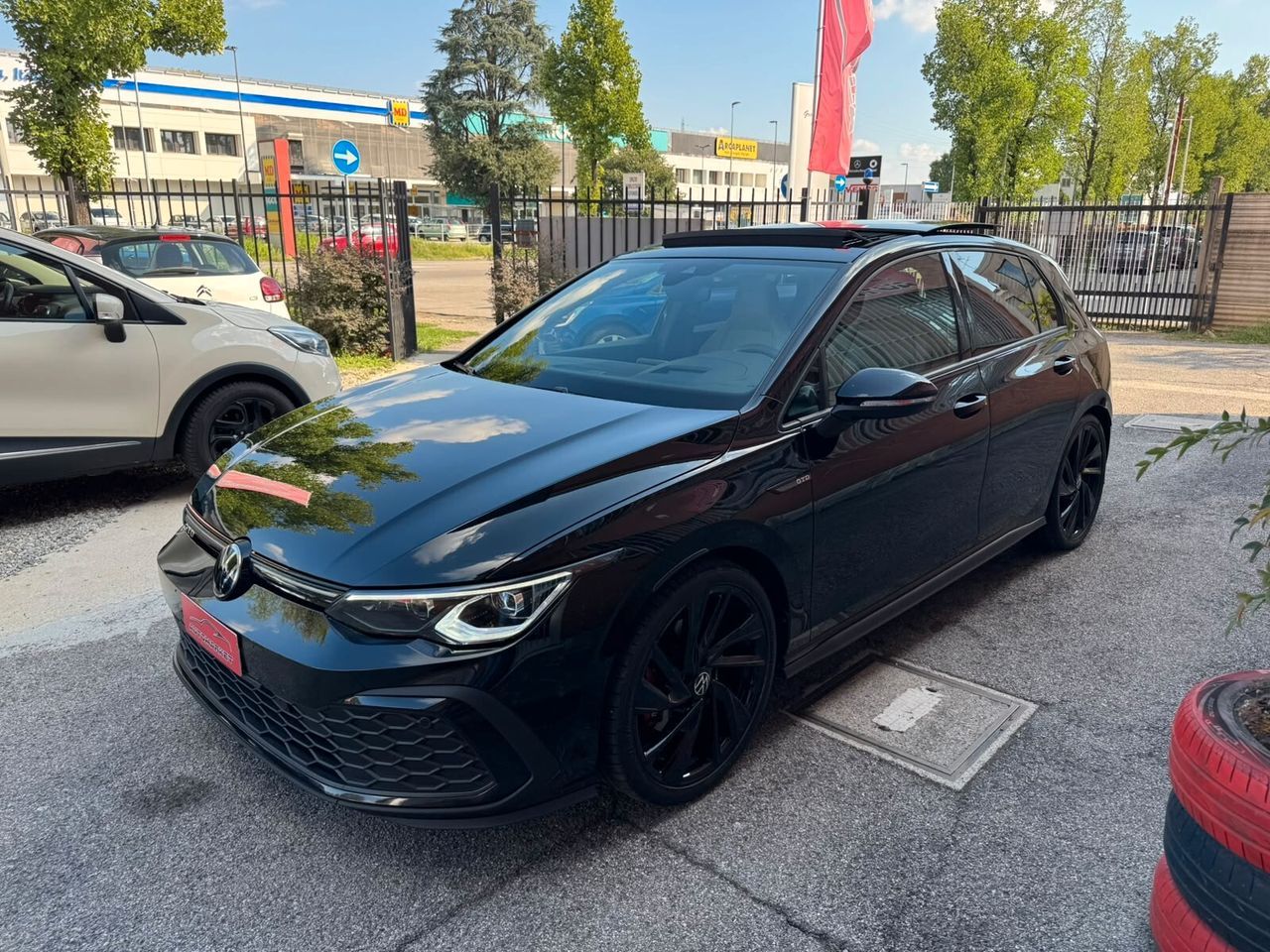 Volkswagen Golf 2.0 TDI DSG GTD 200cv imagem 3