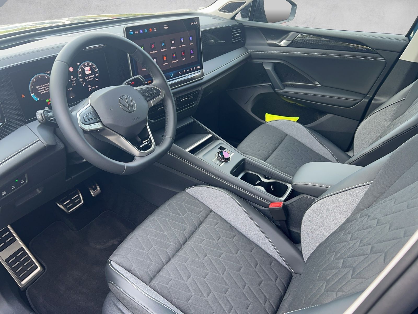Tiguan Energy 1.5 eTSI DSG AHK*LED*Navi*ACC